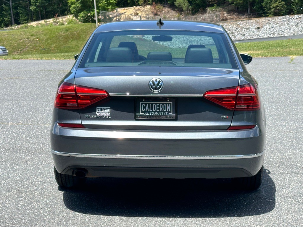 2016 Volkswagen Passat Image 5