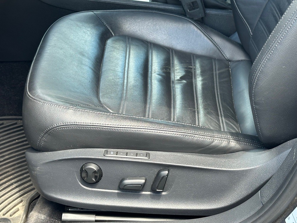 2016 Volkswagen Passat Image 12