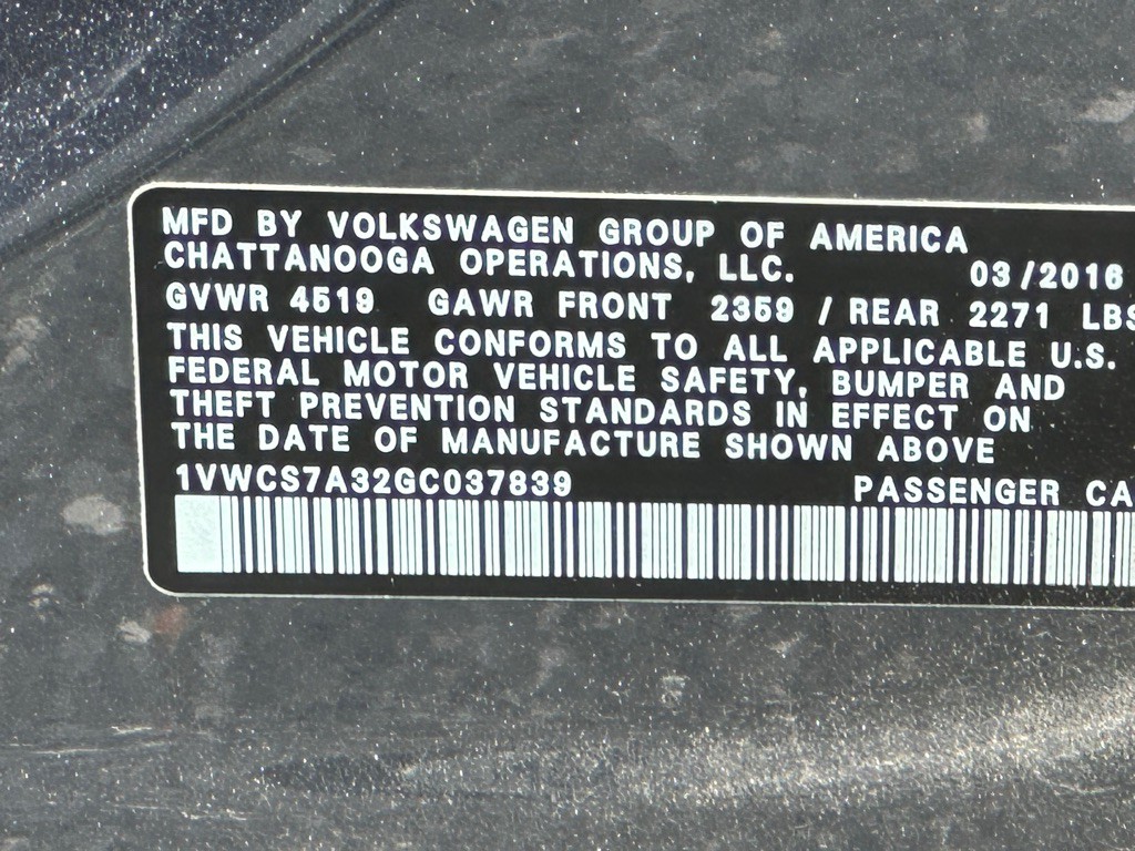 2016 Volkswagen Passat Image 42