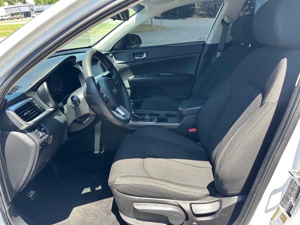 2020 Kia Optima Image 11
