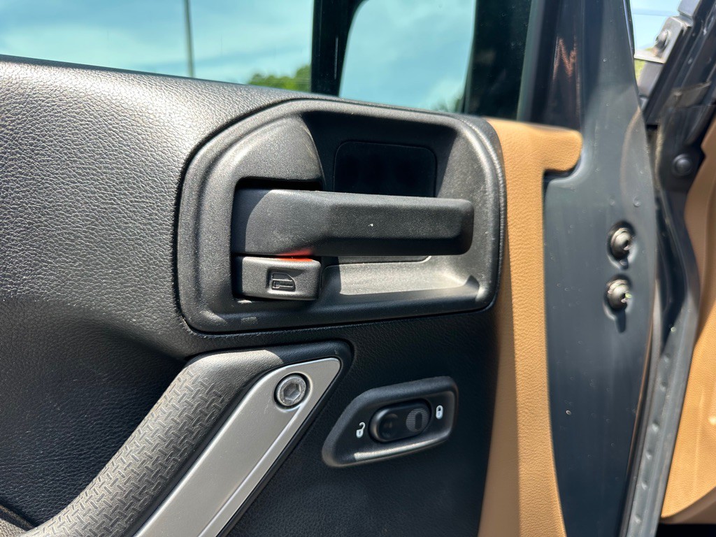 2017 Jeep Wrangler Unlimited Image 14