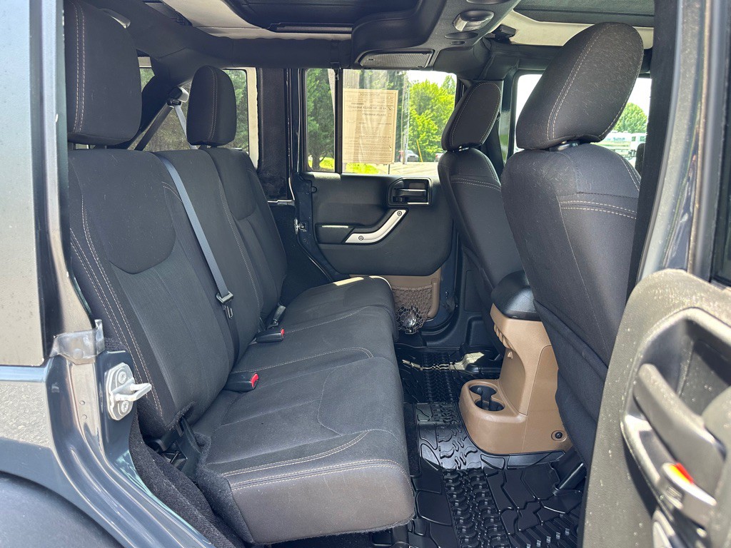 2017 Jeep Wrangler Unlimited Image 19