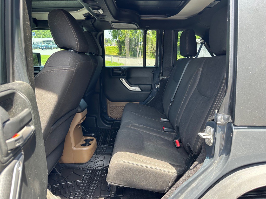 2017 Jeep Wrangler Unlimited Image 21
