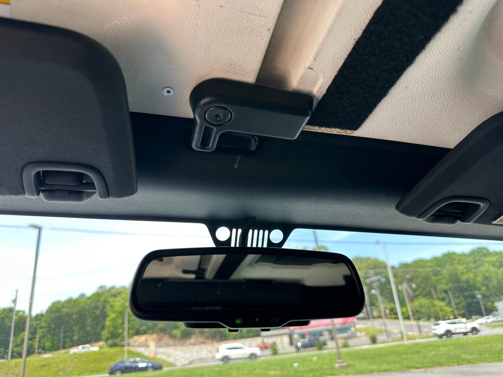 2017 Jeep Wrangler Unlimited Image 32