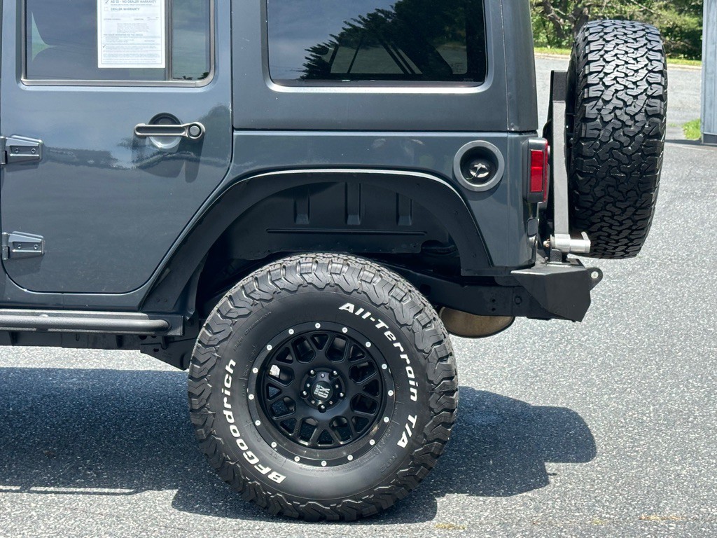 2017 Jeep Wrangler Unlimited Image 36