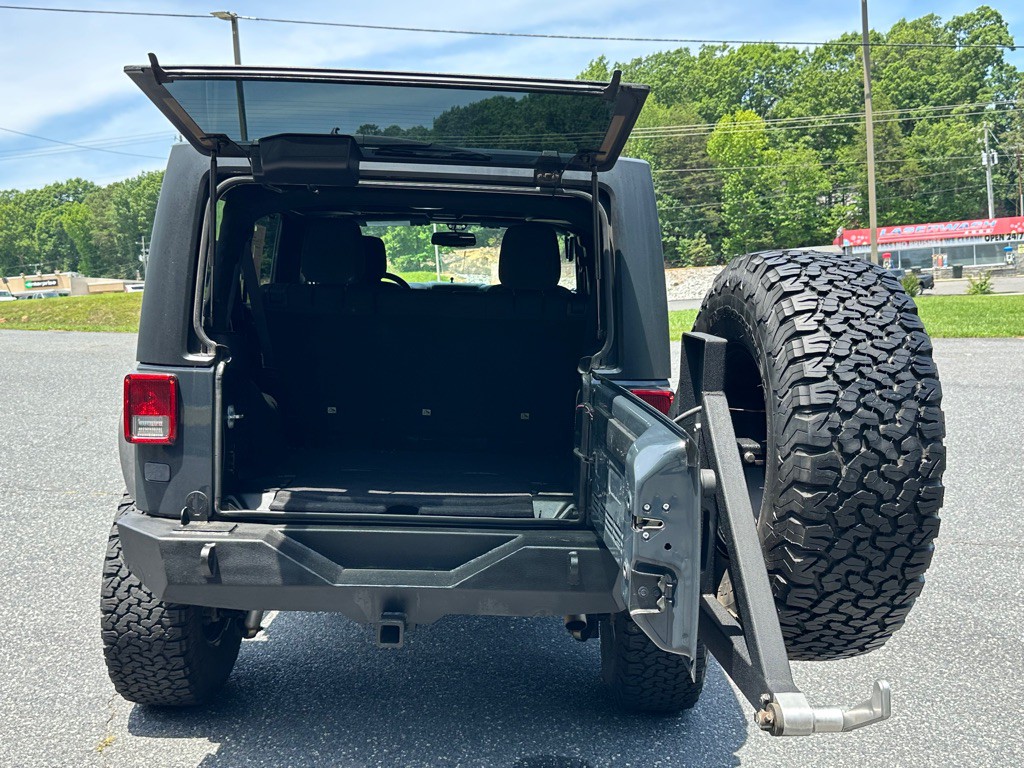 2017 Jeep Wrangler Unlimited Image 37