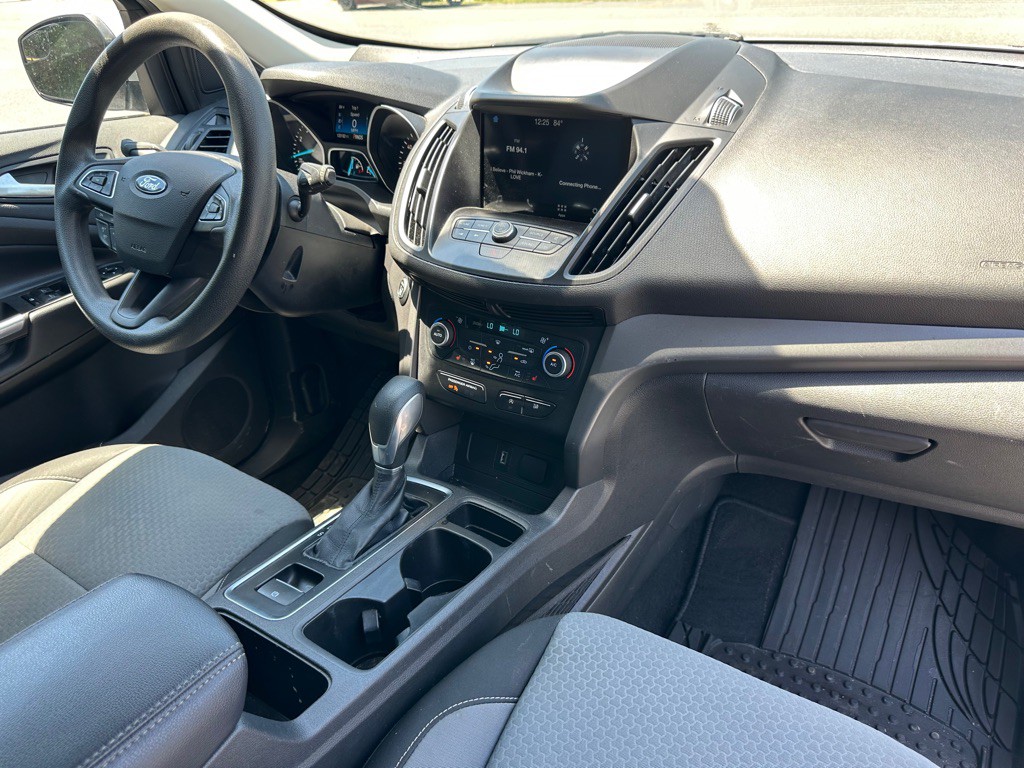 2019 Ford Escape Image 16