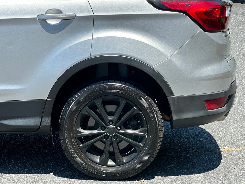 2019 Ford Escape Image 36