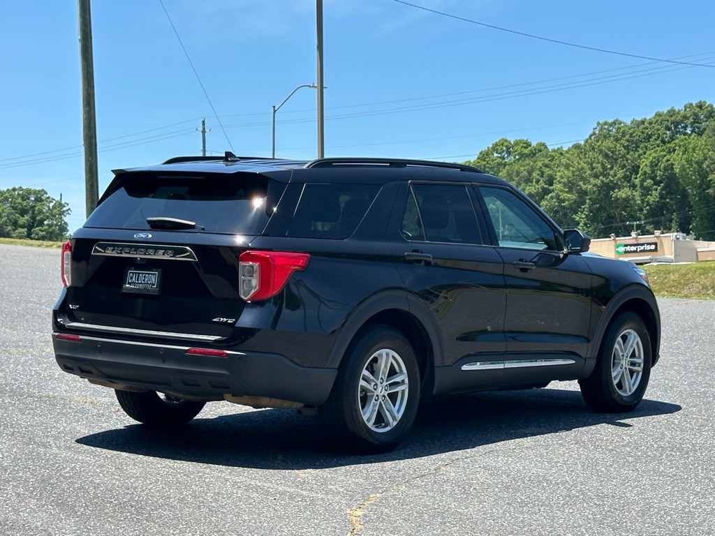2023 Ford Explorer Image 3