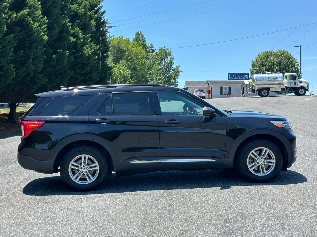 2023 Ford Explorer Image 4