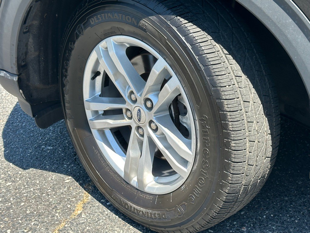 2023 Ford Explorer Image 9