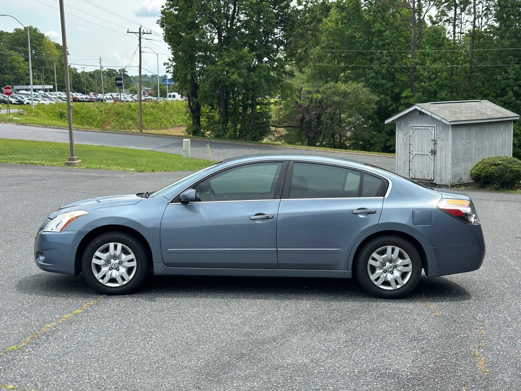 2011 Nissan Altima Image 3