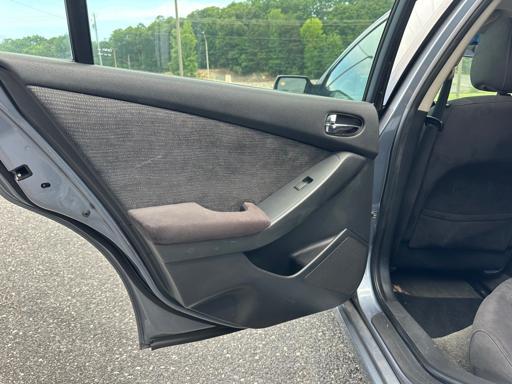 2011 Nissan Altima Image 18