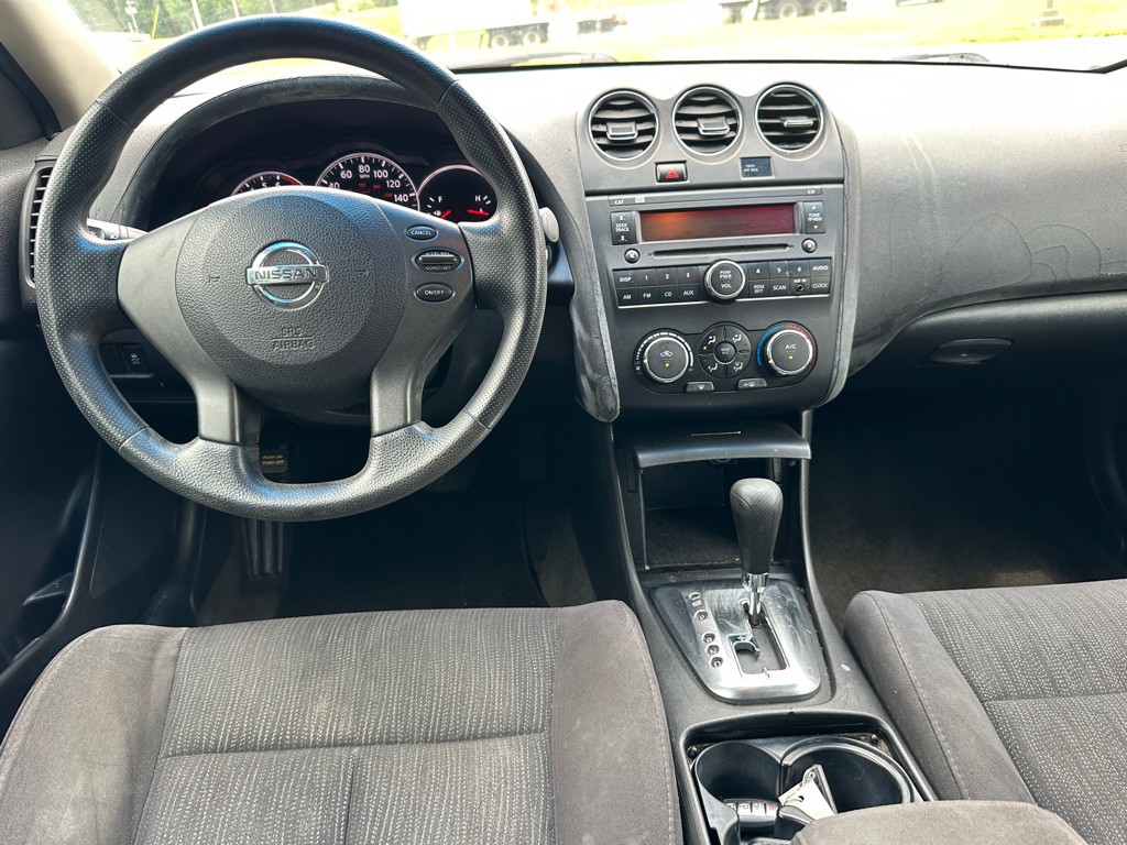 2011 Nissan Altima Image 20