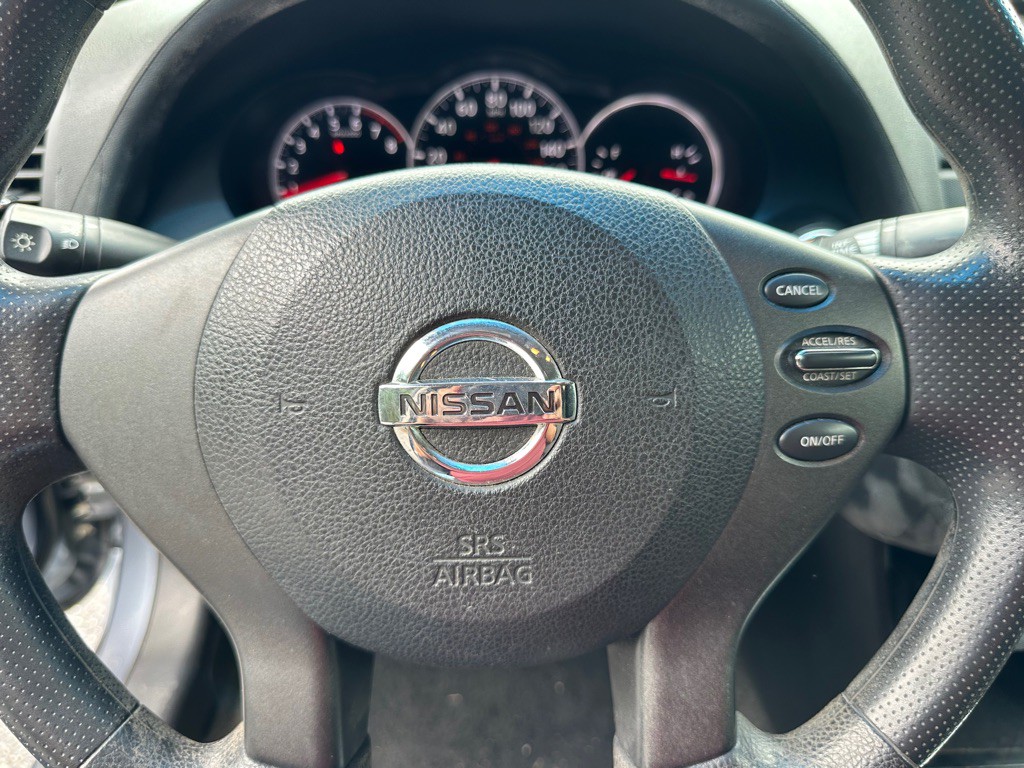 2011 Nissan Altima Image 21