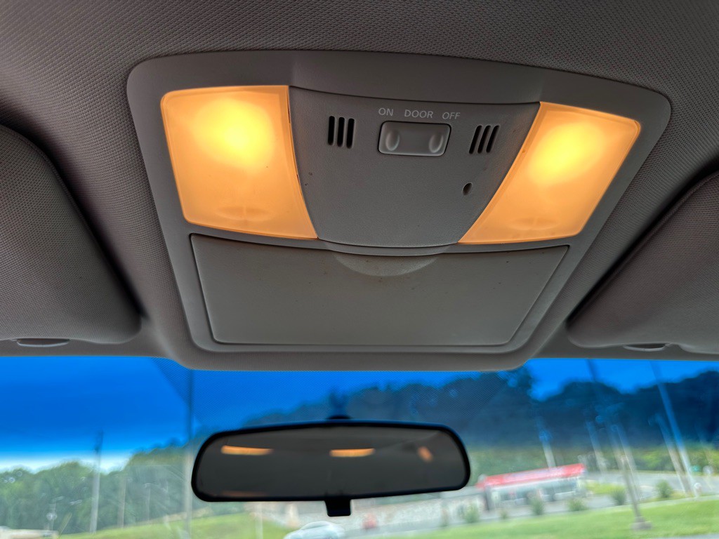 2011 Nissan Altima Image 28