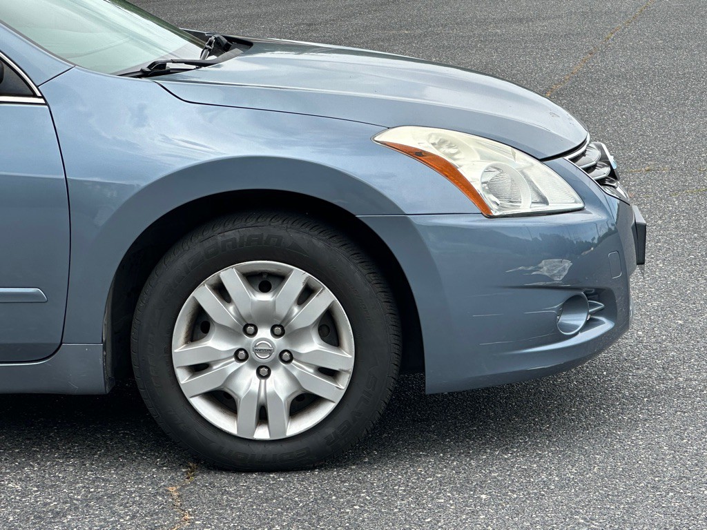 2011 Nissan Altima Image 33
