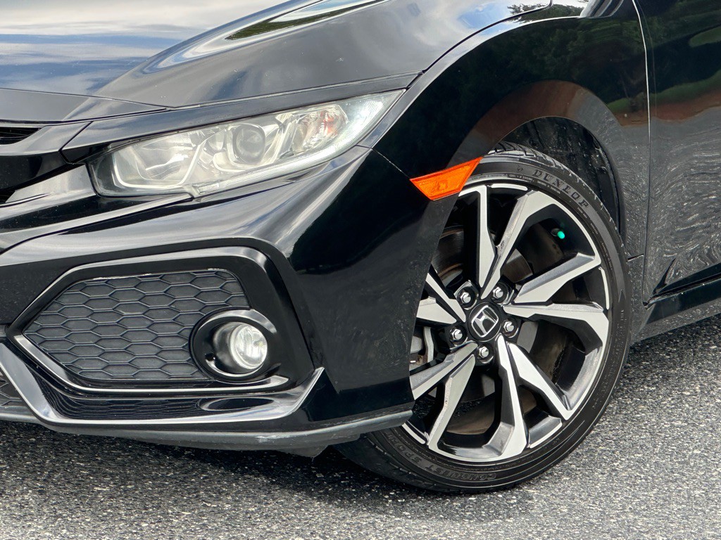 2018 Honda Civic Image 8