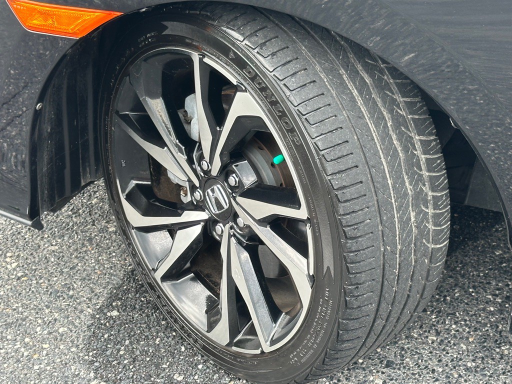 2018 Honda Civic Image 9