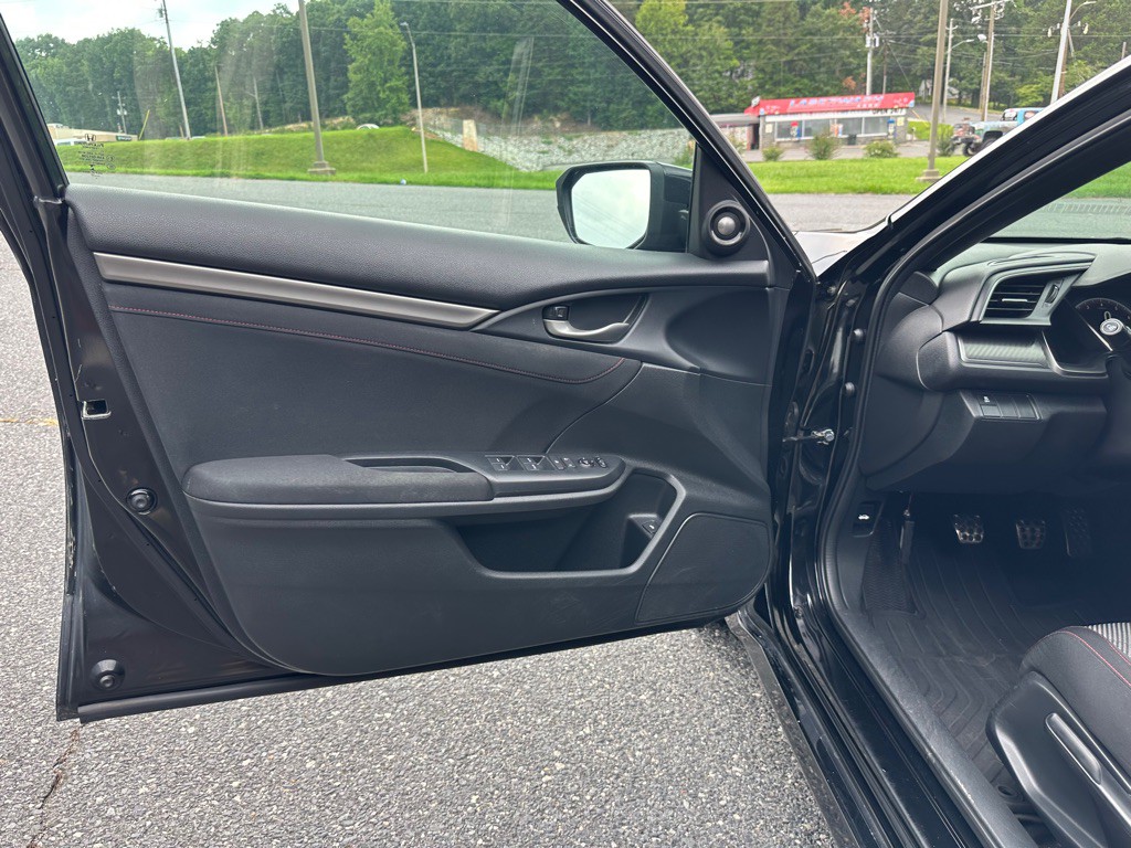 2018 Honda Civic Image 12