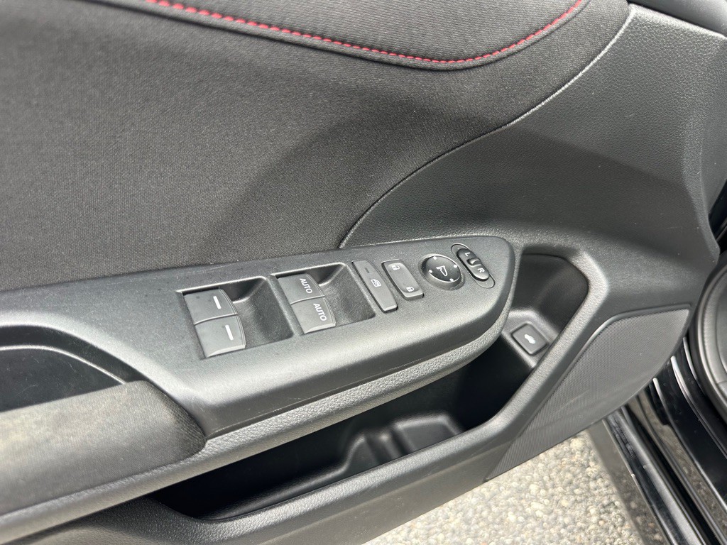 2018 Honda Civic Image 13