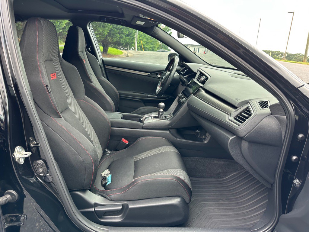 2018 Honda Civic Image 14