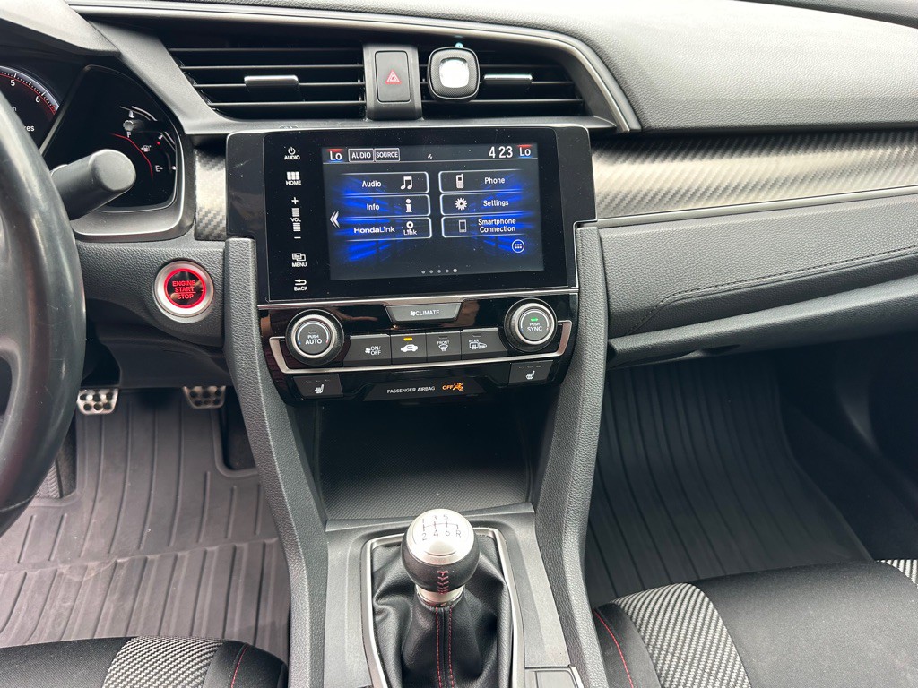 2018 Honda Civic Image 24
