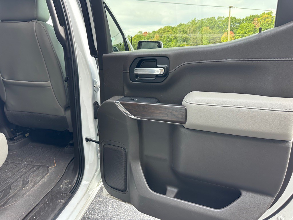 2019 GMC Sierra Image 18