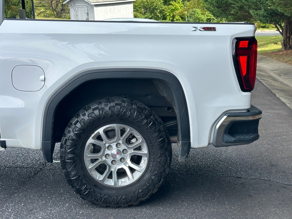 2019 GMC Sierra Image 38