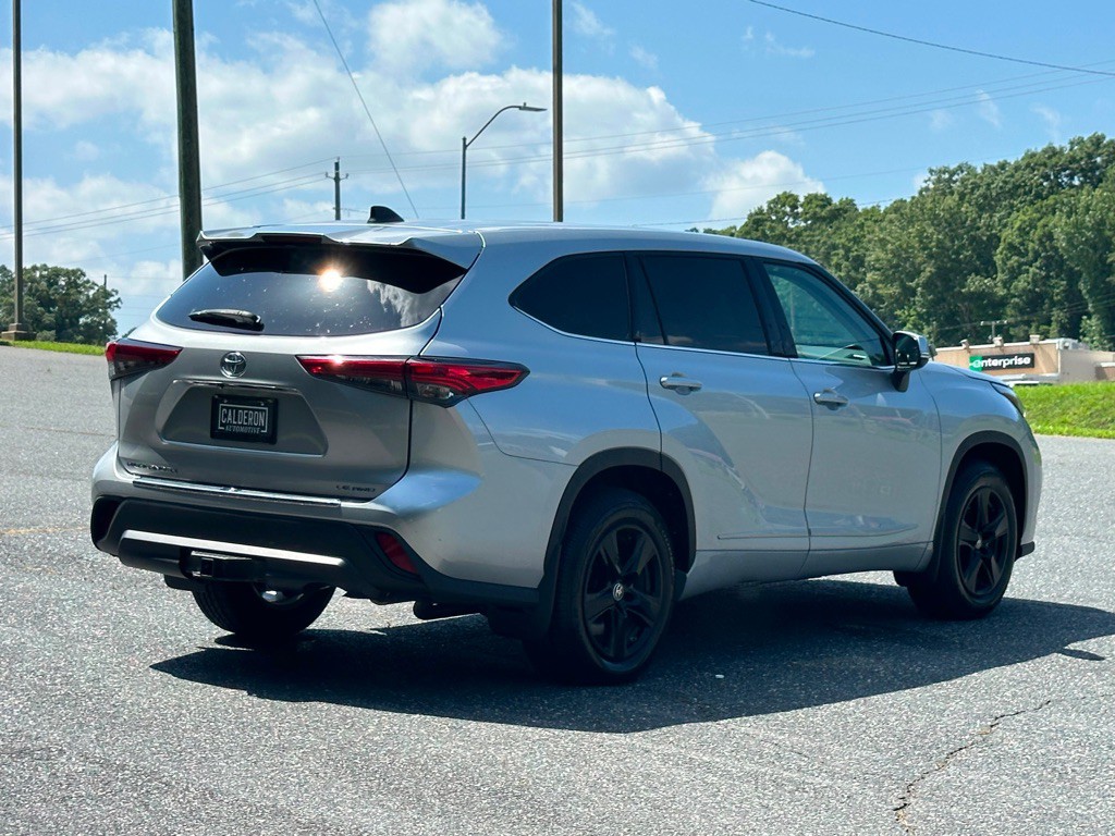 2022 Toyota Highlander Image 5