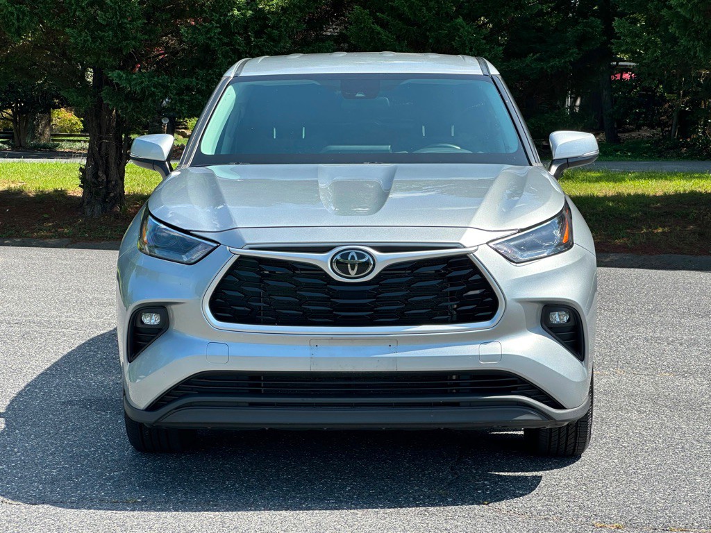 2022 Toyota Highlander Image 8