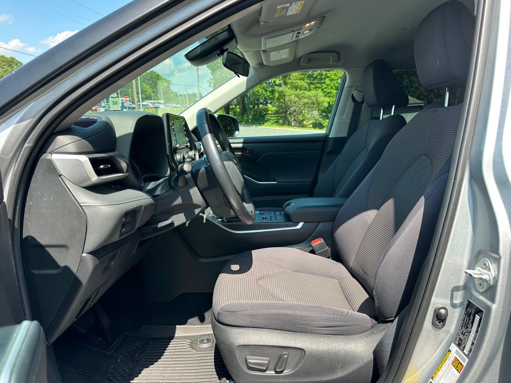 2022 Toyota Highlander Image 11