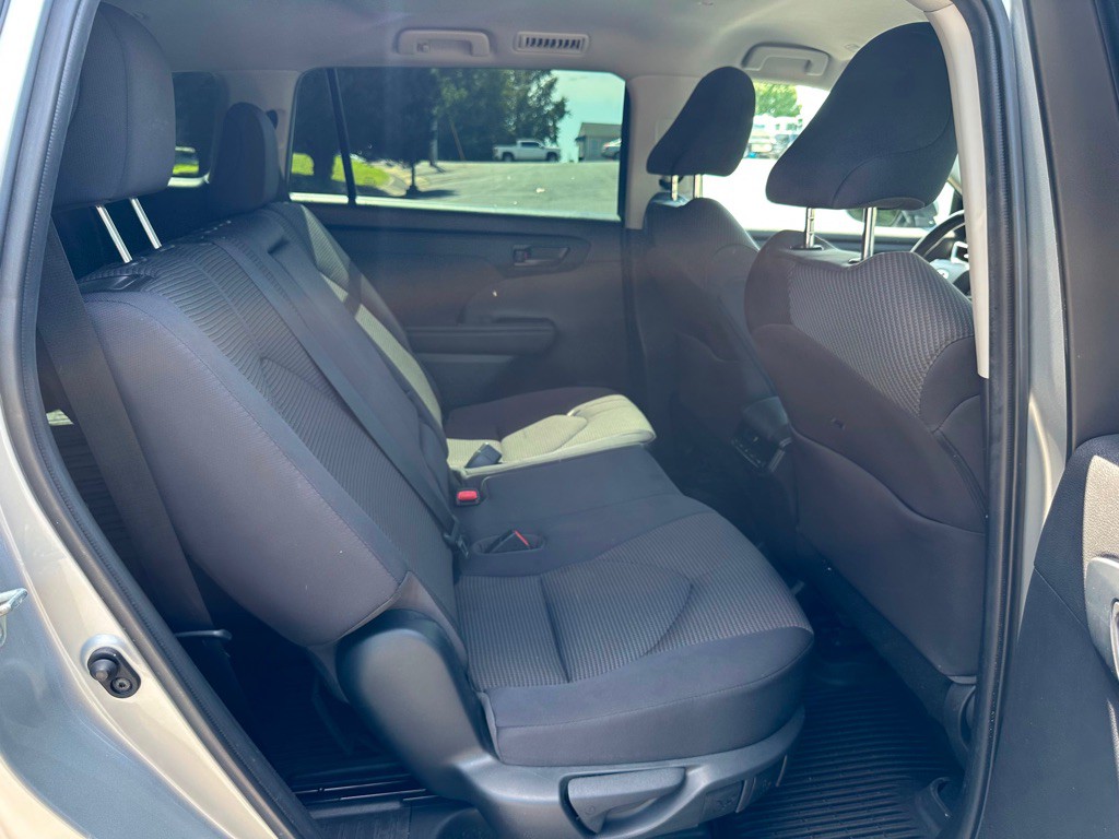 2022 Toyota Highlander Image 19