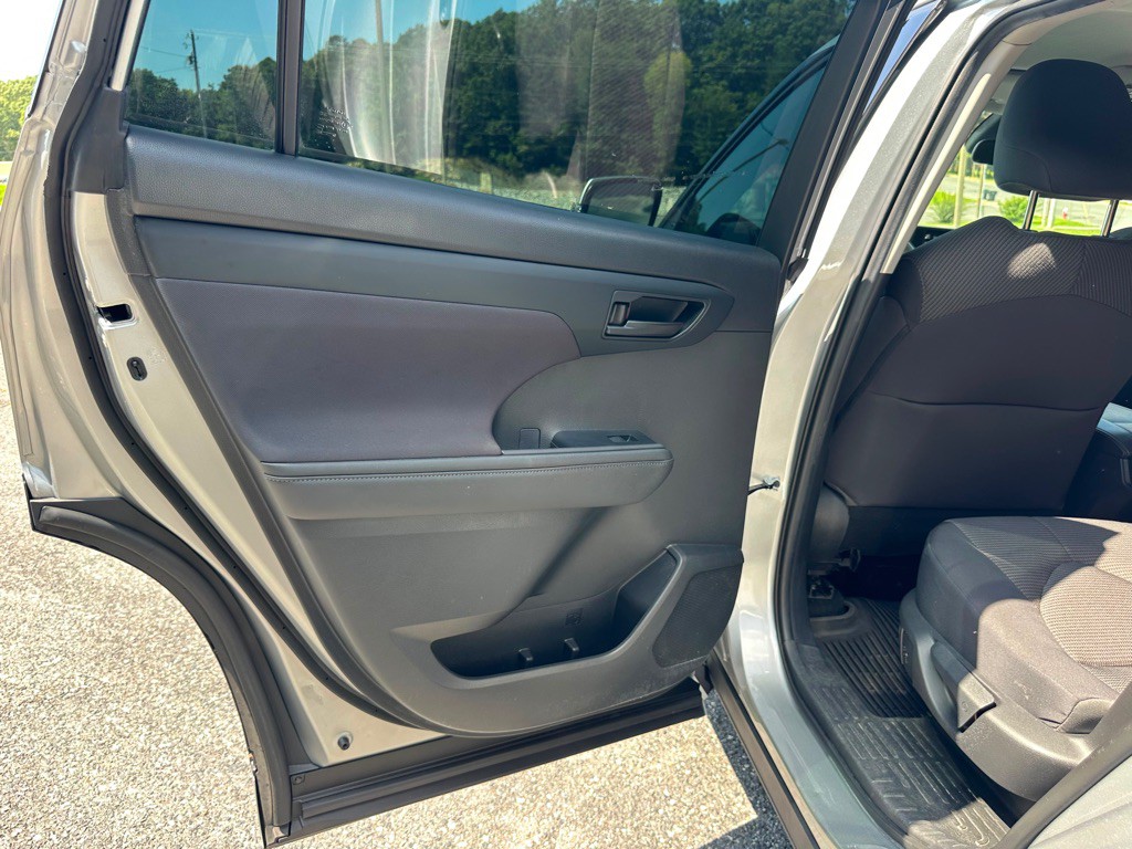 2022 Toyota Highlander Image 21