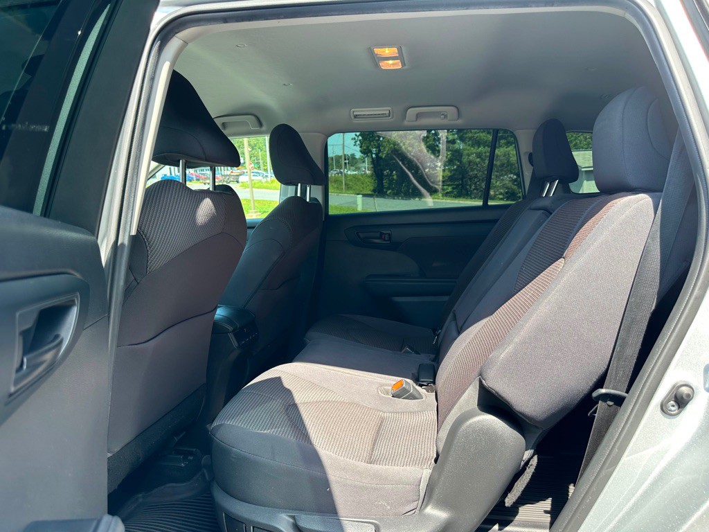2022 Toyota Highlander Image 22