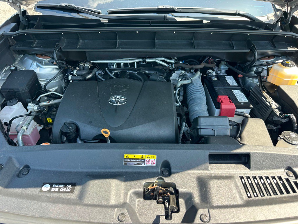 2022 Toyota Highlander Image 38