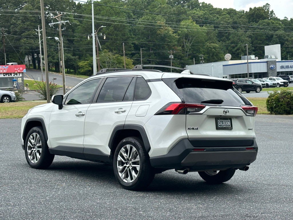 2019 Toyota Rav4 Image 3