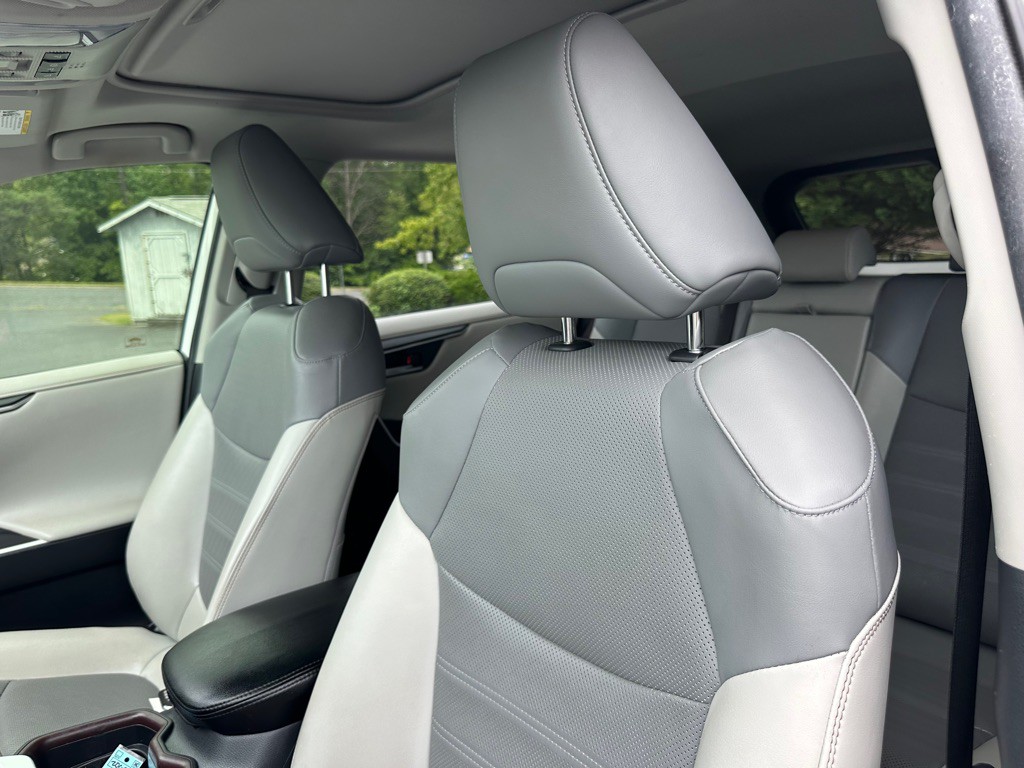 2019 Toyota Rav4 Image 13