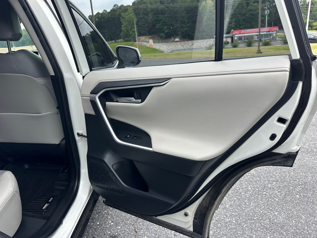 2019 Toyota Rav4 Image 19