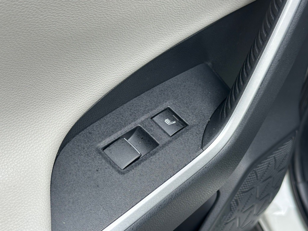 2019 Toyota Rav4 Image 23