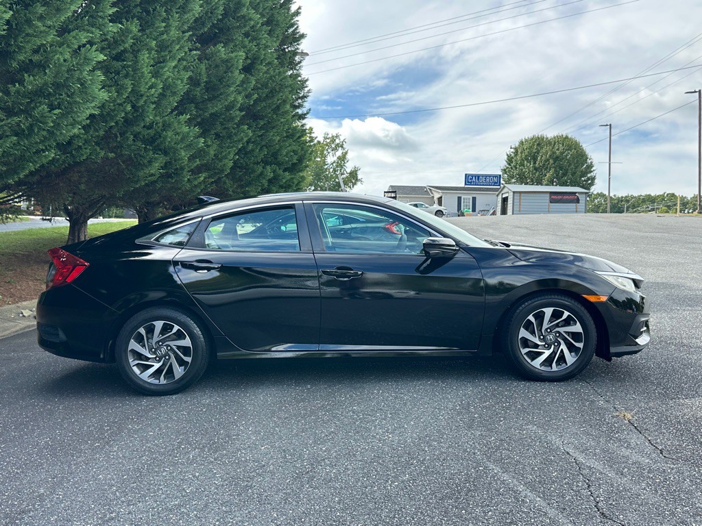 2018 Honda Civic Image 6