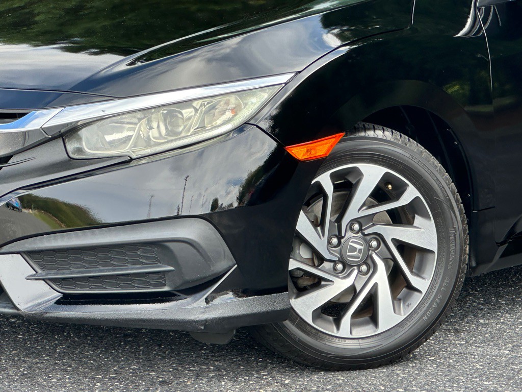 2018 Honda Civic Image 9