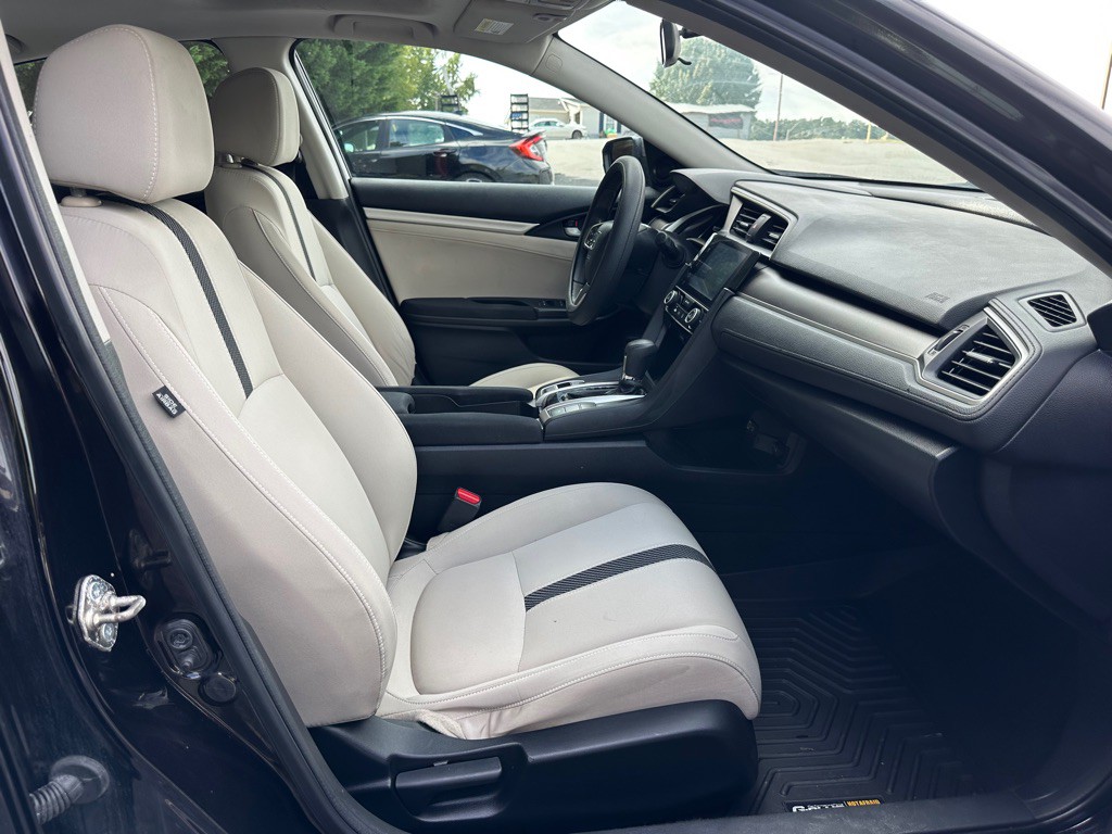 2018 Honda Civic Image 13