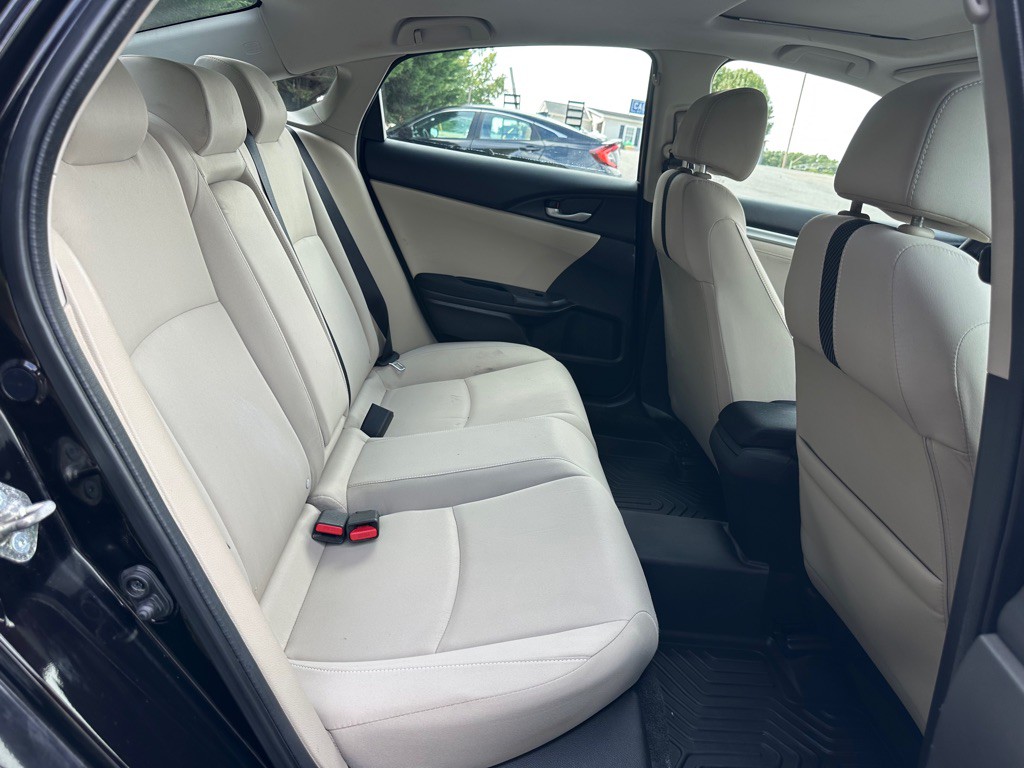 2018 Honda Civic Image 17