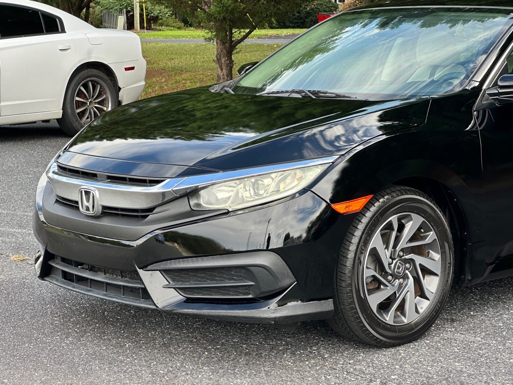2018 Honda Civic Image 33