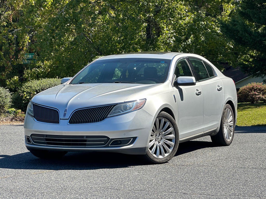 2014 Lincoln MKS Image 1