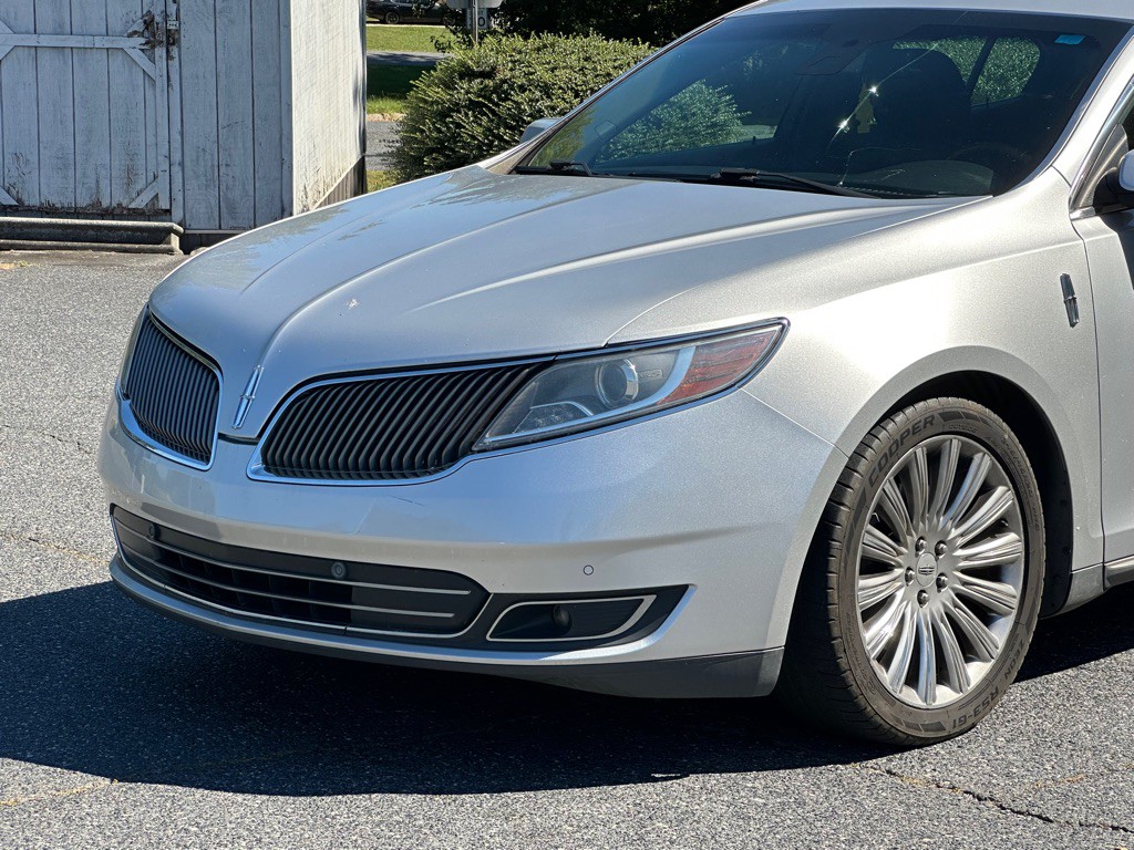 2014 Lincoln MKS Image 33