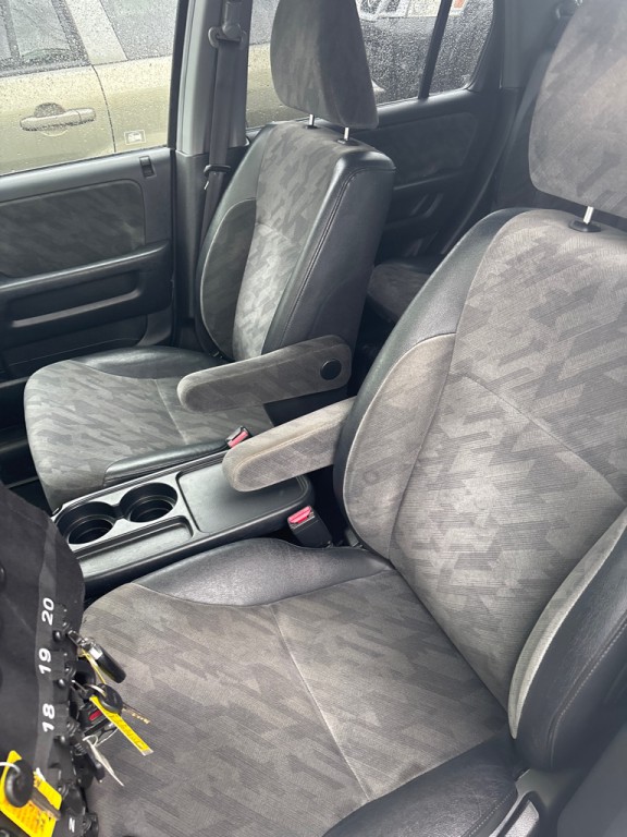 2004 Honda CR-V Image 4