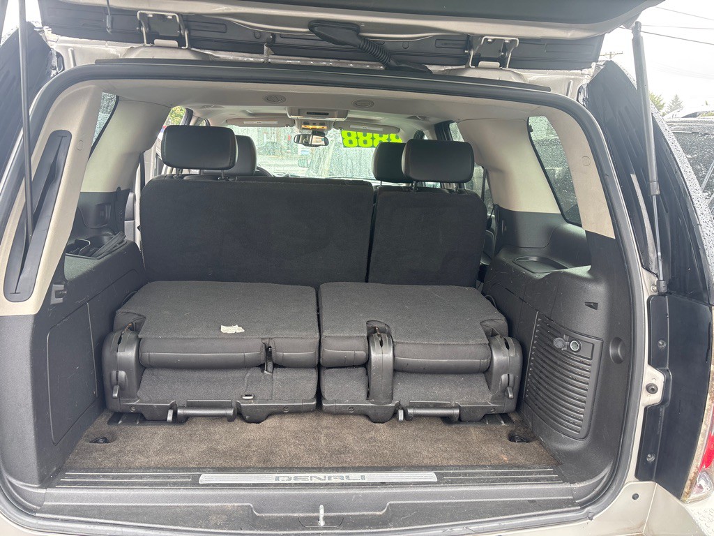 2007 GMC Yukon Image 8