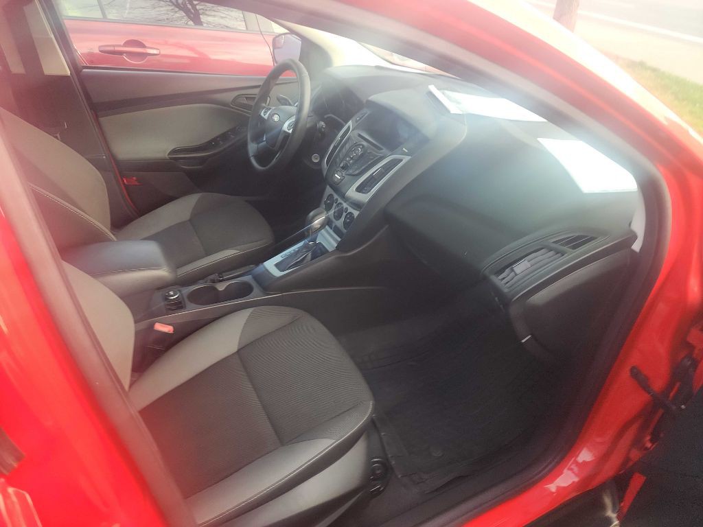 2012 Ford Focus Image 13